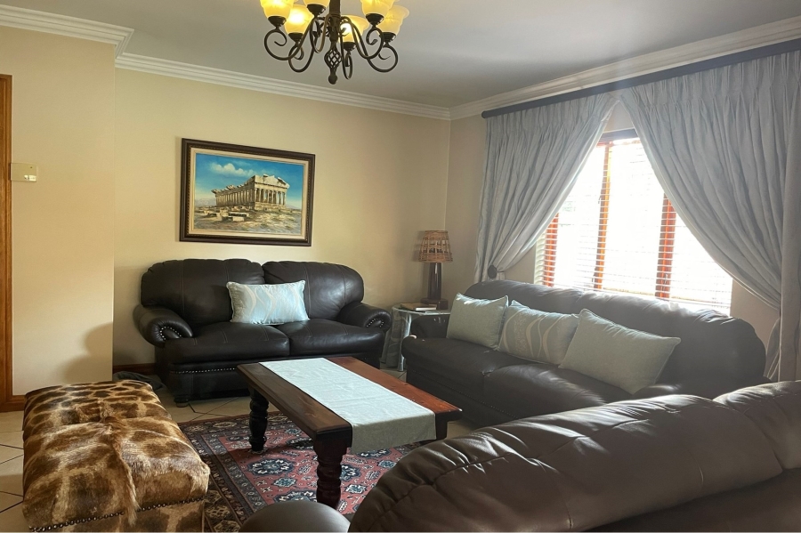 4 Bedroom Property for Sale in Ruimsig Gauteng