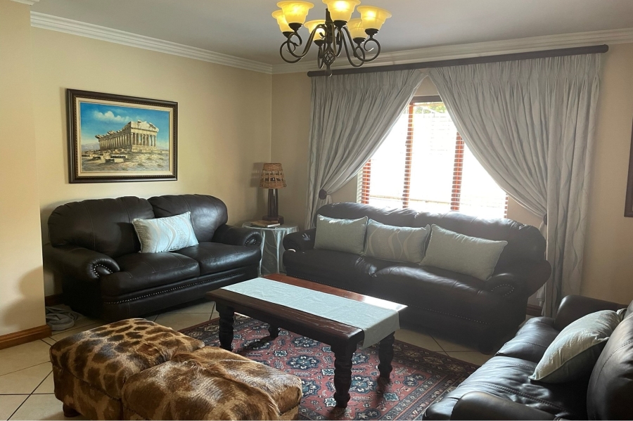 4 Bedroom Property for Sale in Ruimsig Gauteng