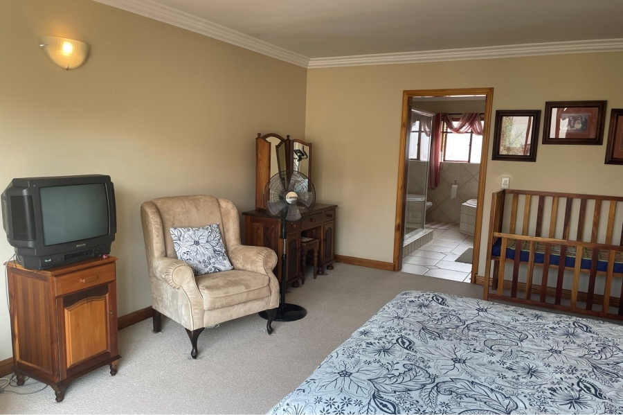 4 Bedroom Property for Sale in Ruimsig Gauteng