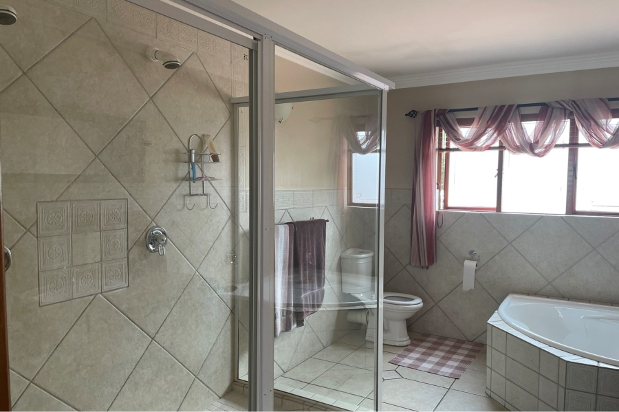 4 Bedroom Property for Sale in Ruimsig Gauteng