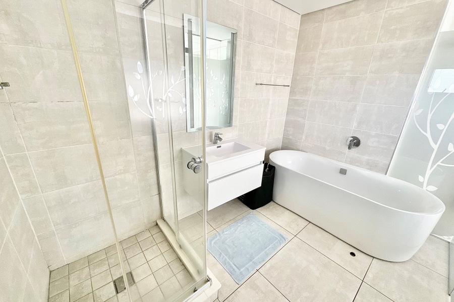 To Let 3 Bedroom Property for Rent in The Polofields Gauteng