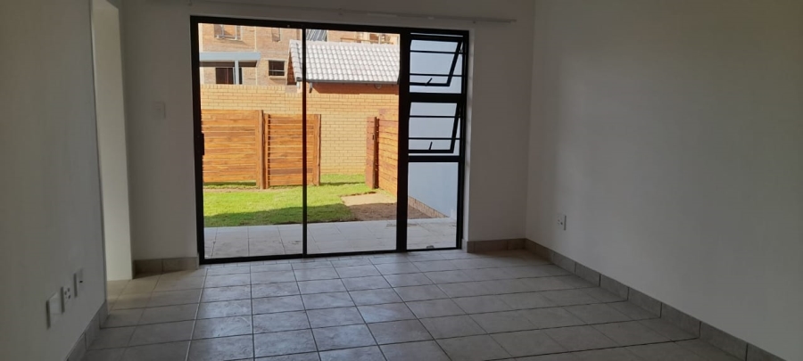 To Let 1 Bedroom Property for Rent in Noordwyk Gauteng