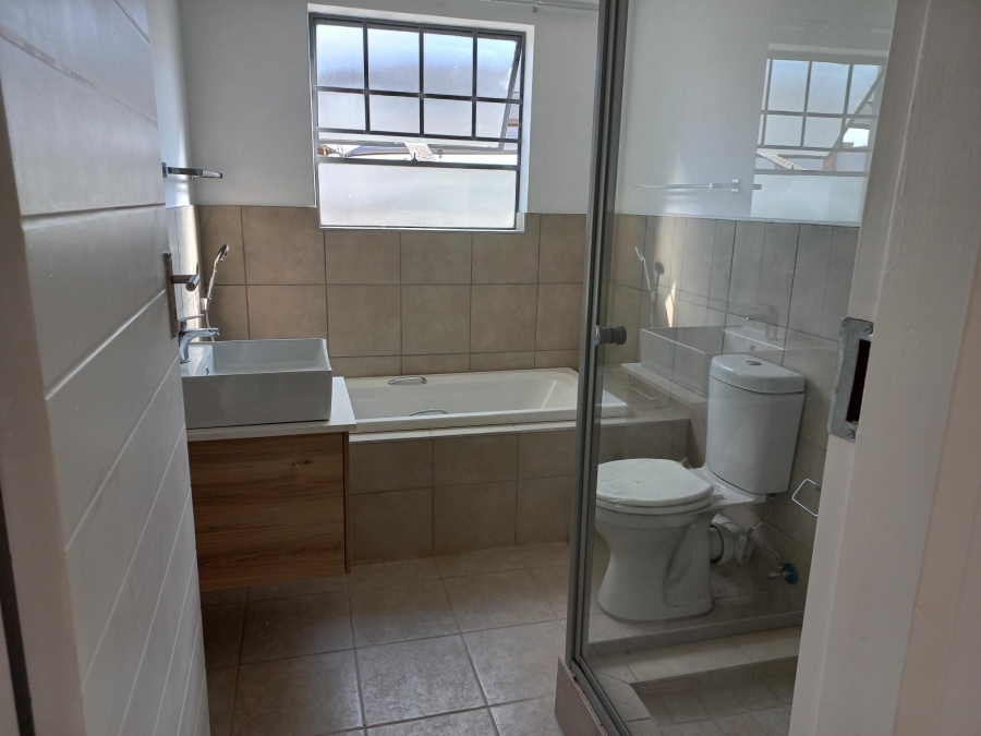 To Let 1 Bedroom Property for Rent in Noordwyk Gauteng