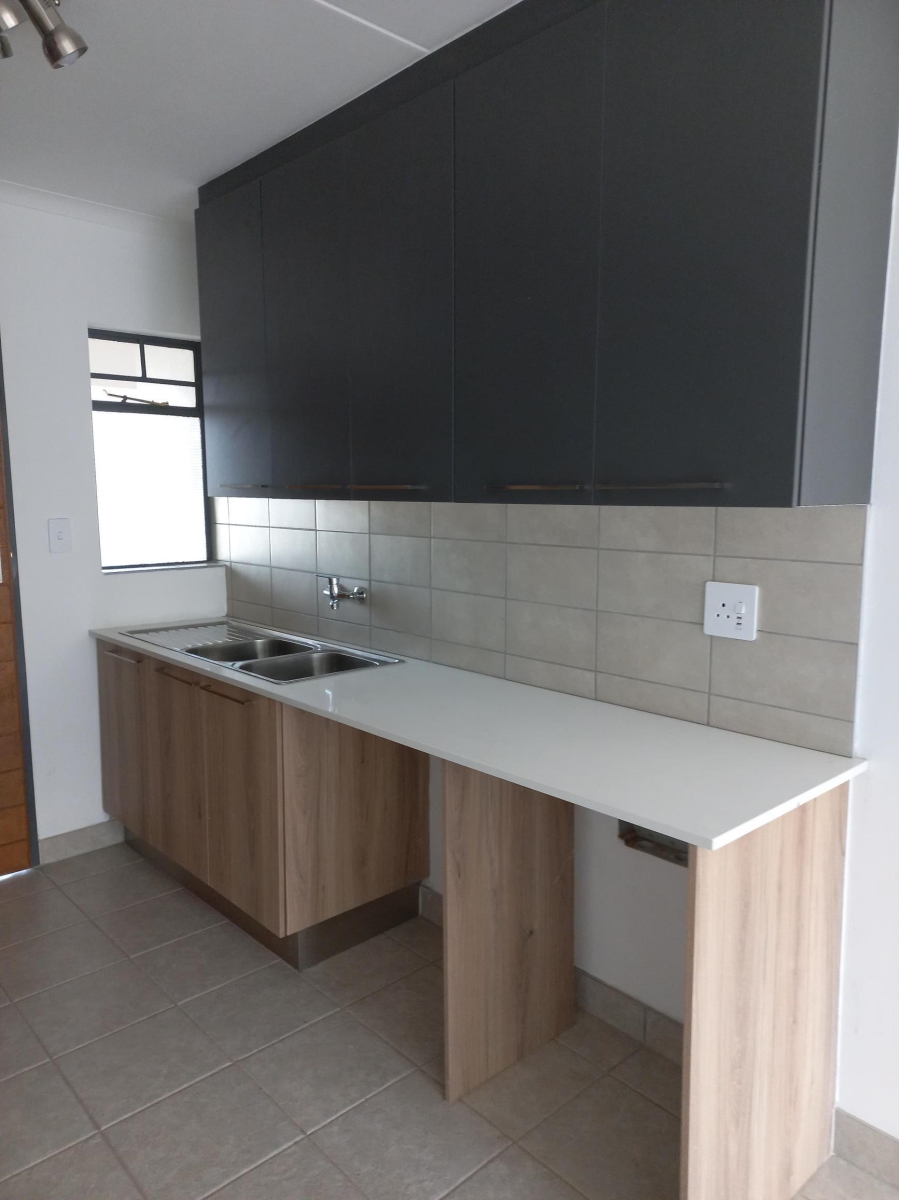 To Let 2 Bedroom Property for Rent in Carlswald Gauteng