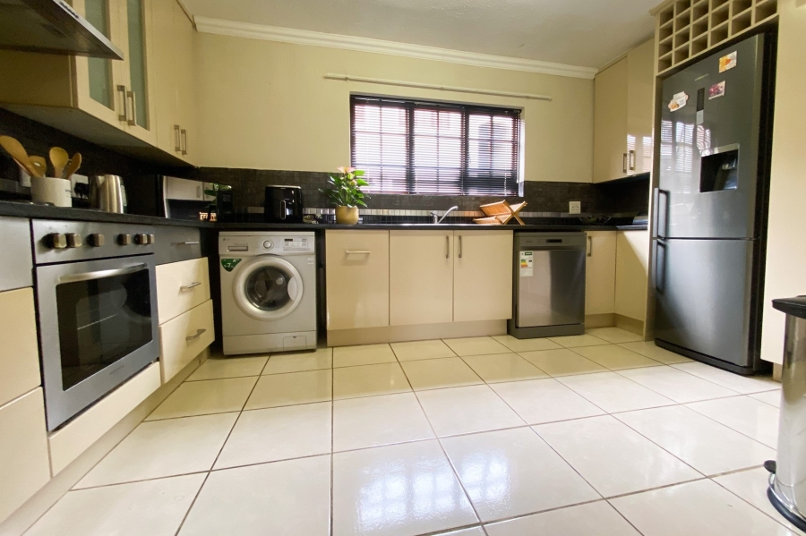 3 Bedroom Property for Sale in Boardwalk Gauteng