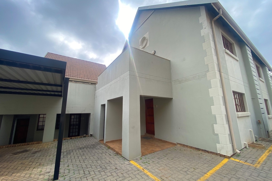 3 Bedroom Property for Sale in Boardwalk Gauteng