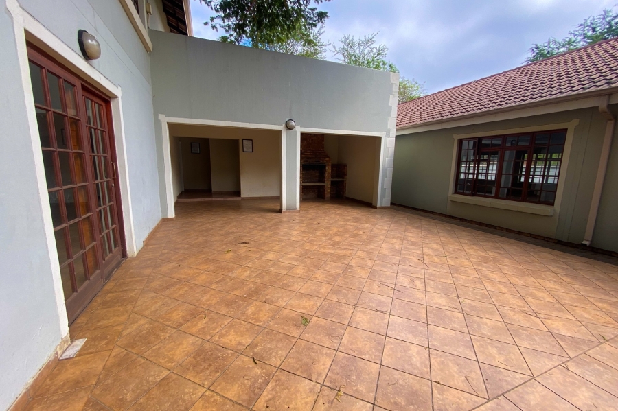 3 Bedroom Property for Sale in Boardwalk Gauteng