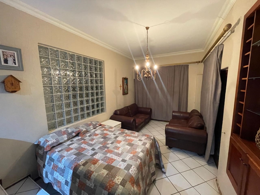 2 Bedroom Property for Sale in Helderkruin Gauteng