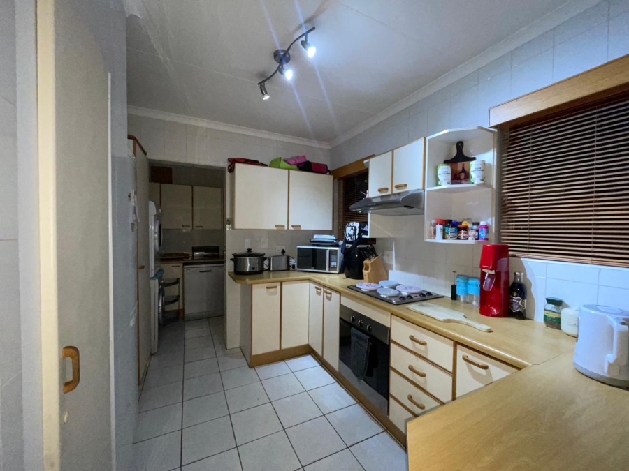 2 Bedroom Property for Sale in Helderkruin Gauteng