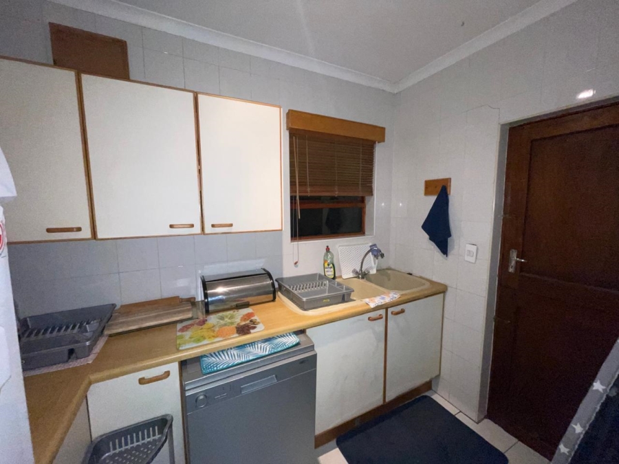 2 Bedroom Property for Sale in Helderkruin Gauteng