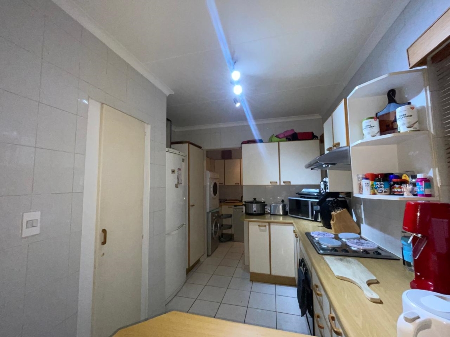 2 Bedroom Property for Sale in Helderkruin Gauteng