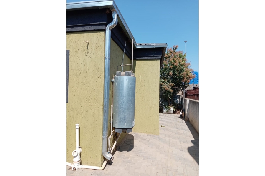 2 Bedroom Property for Sale in Hammanskraal Gauteng