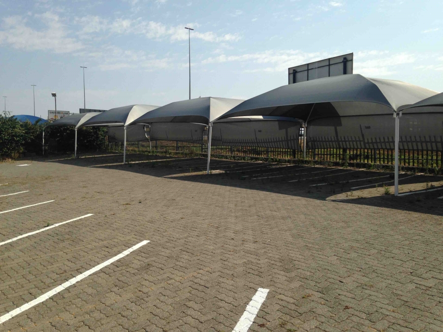 To Let commercial Property for Rent in Strijdom Park Gauteng