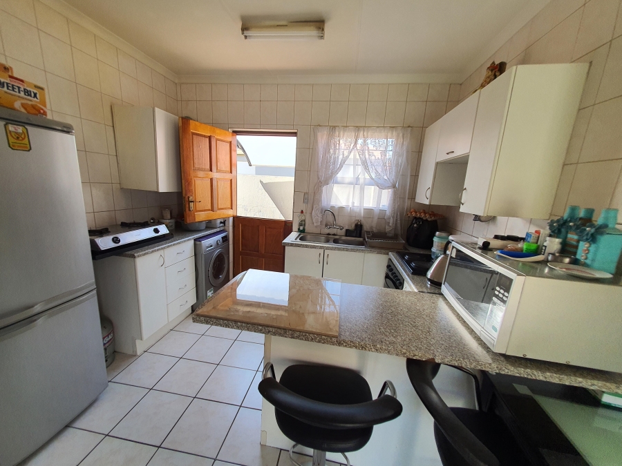 To Let 2 Bedroom Property for Rent in Meyersdal Gauteng