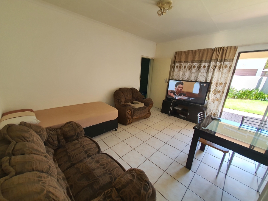 To Let 2 Bedroom Property for Rent in Meyersdal Gauteng