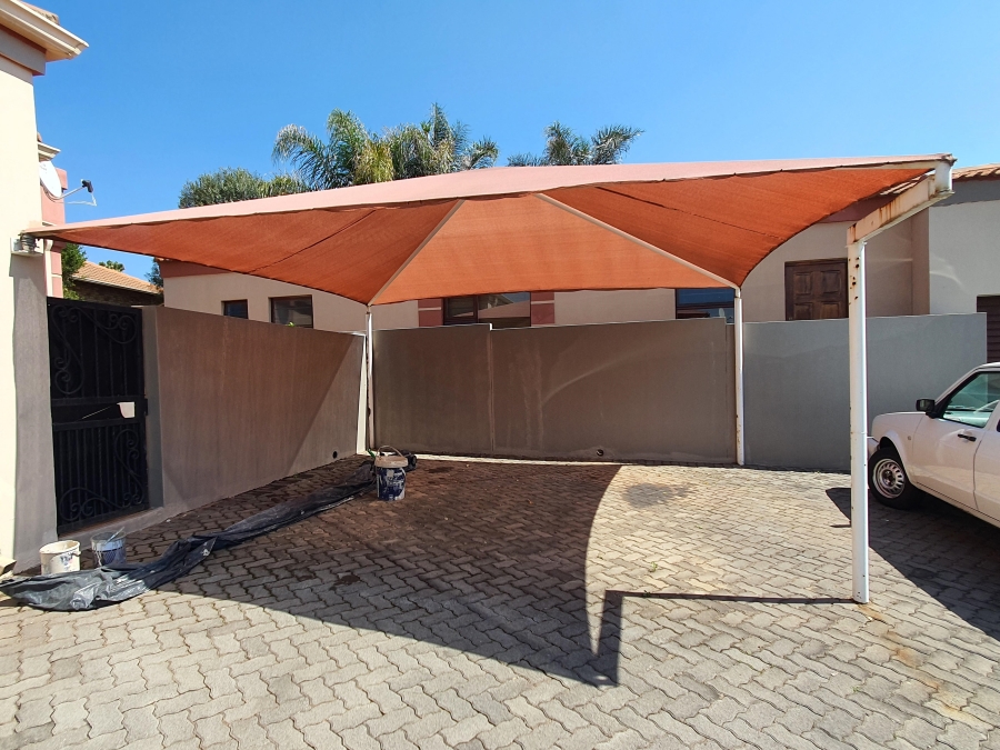 To Let 2 Bedroom Property for Rent in Meyersdal Gauteng