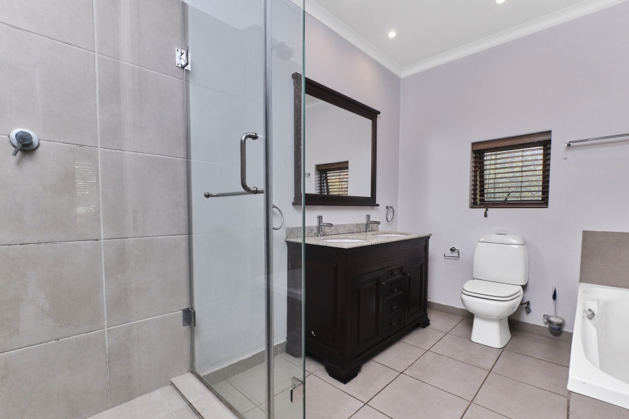 2 Bedroom Property for Sale in Dunkeld West Gauteng