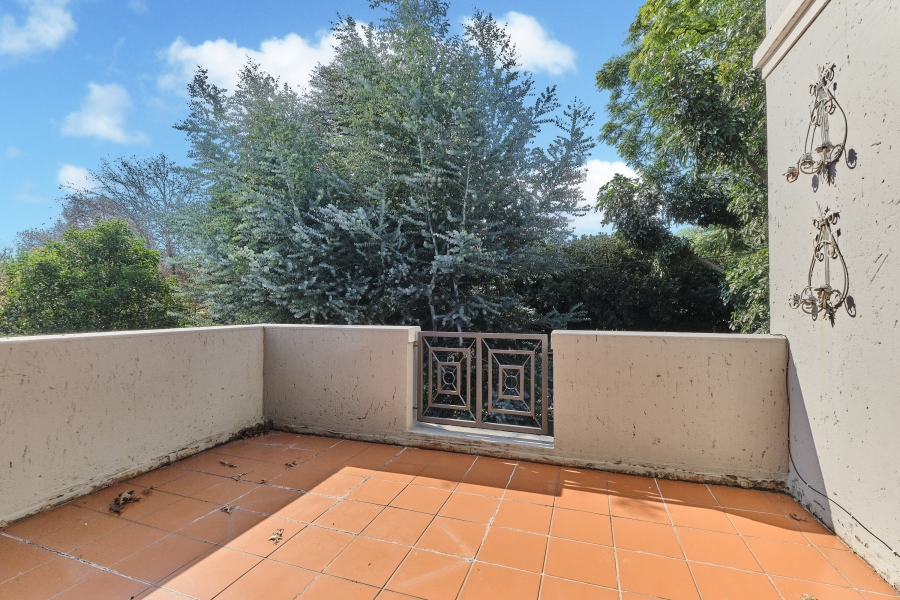 2 Bedroom Property for Sale in Dunkeld West Gauteng