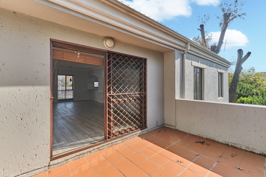 2 Bedroom Property for Sale in Dunkeld West Gauteng