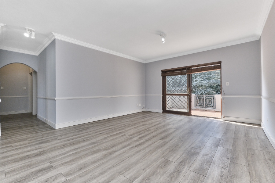 2 Bedroom Property for Sale in Dunkeld West Gauteng