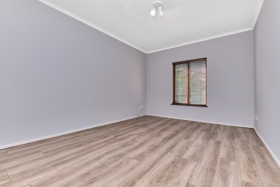 2 Bedroom Property for Sale in Dunkeld West Gauteng