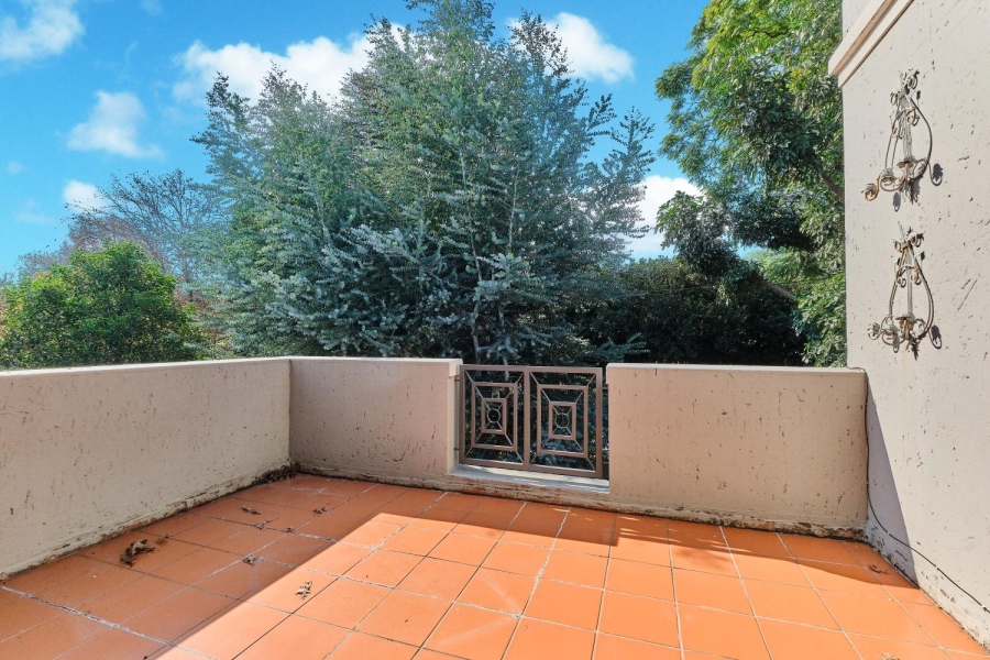 2 Bedroom Property for Sale in Dunkeld West Gauteng