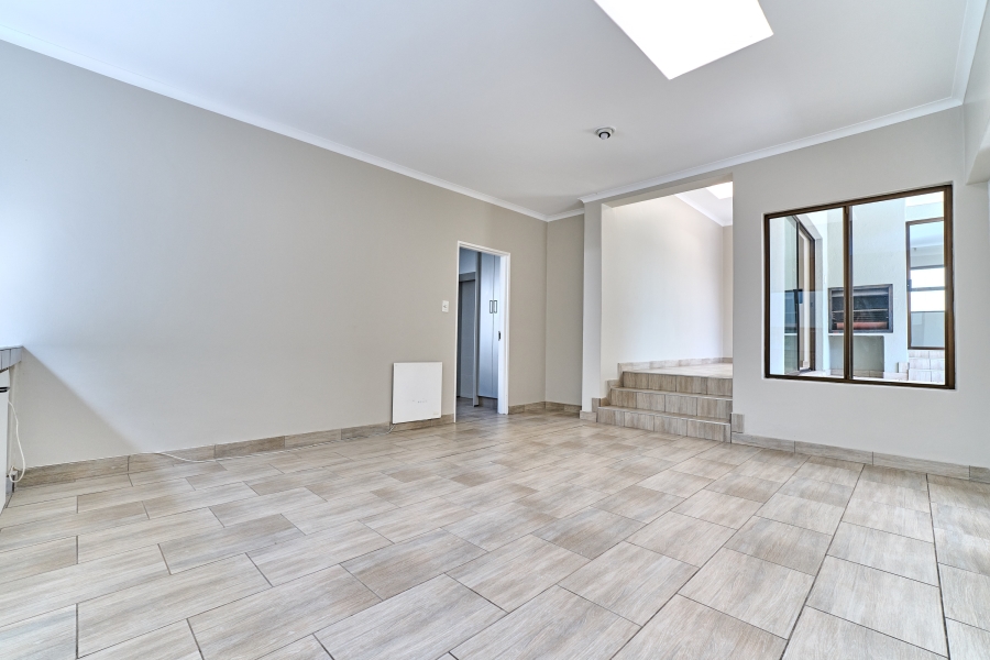 To Let 3 Bedroom Property for Rent in River Club Gauteng