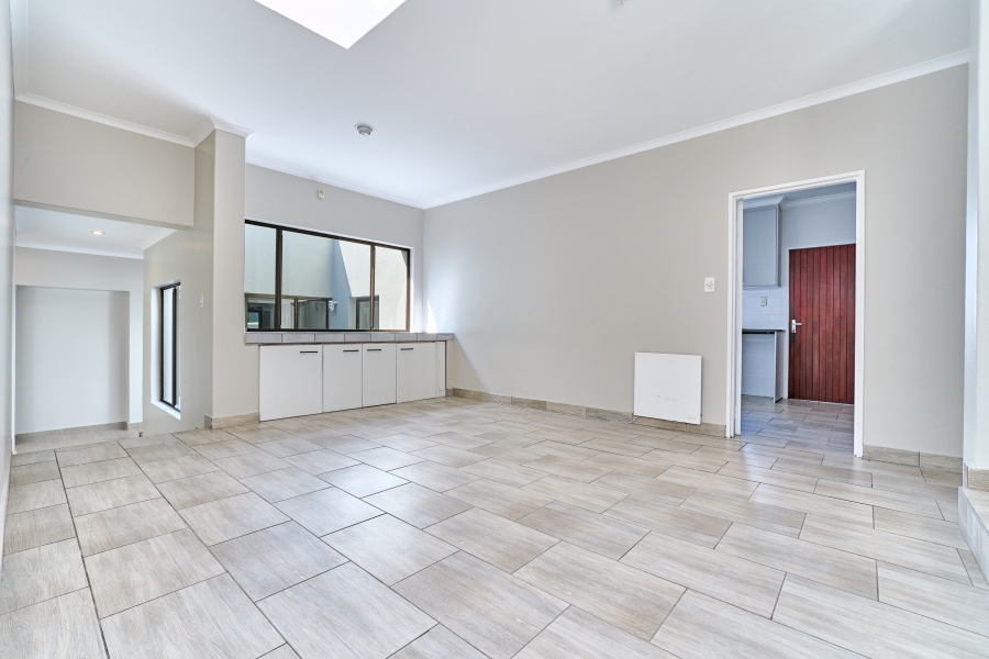 To Let 3 Bedroom Property for Rent in River Club Gauteng