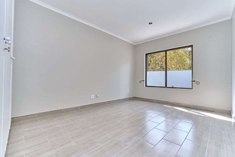 To Let 3 Bedroom Property for Rent in River Club Gauteng