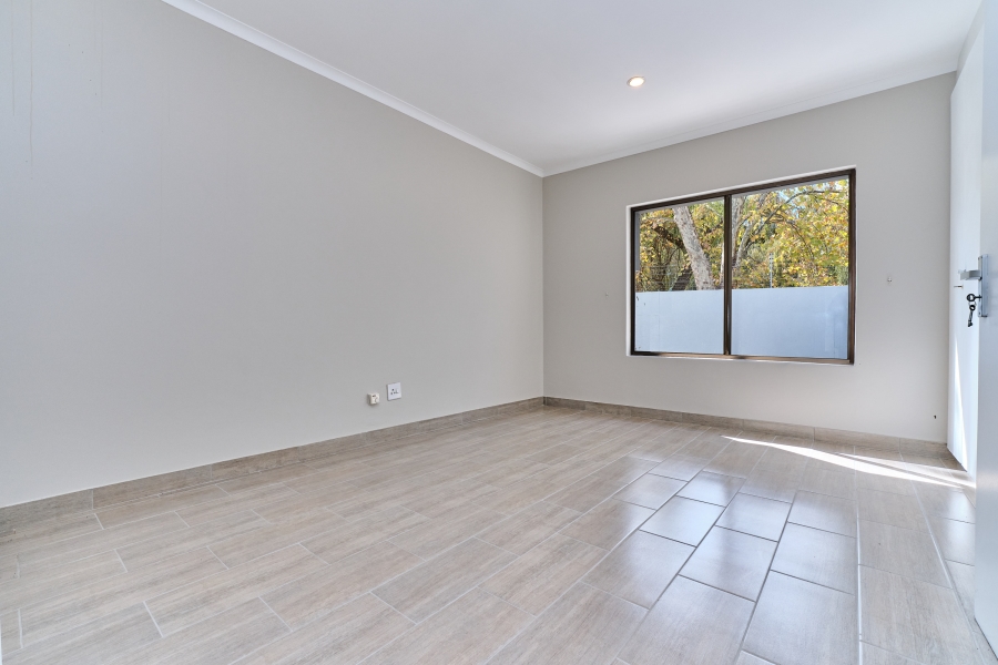 To Let 3 Bedroom Property for Rent in River Club Gauteng
