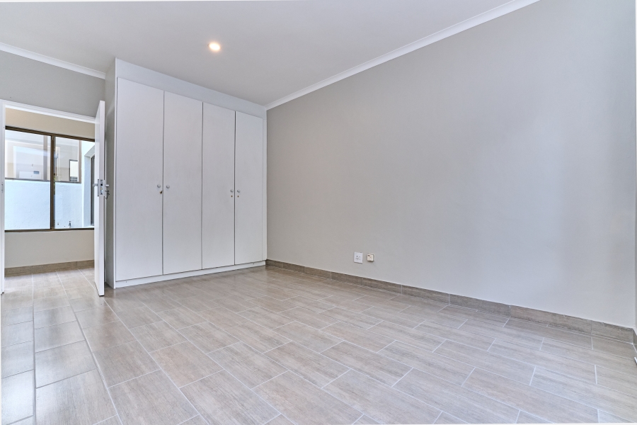 To Let 3 Bedroom Property for Rent in River Club Gauteng