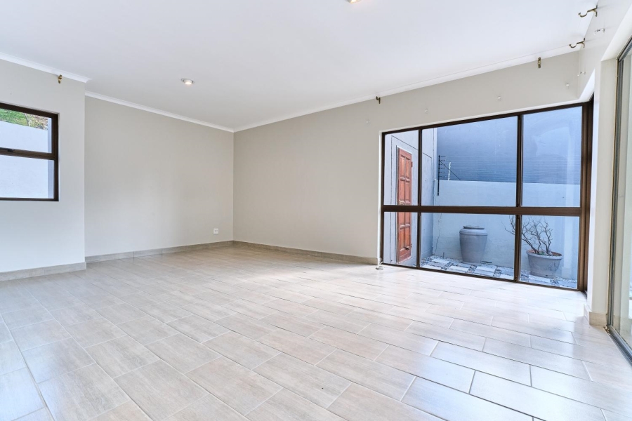To Let 3 Bedroom Property for Rent in River Club Gauteng