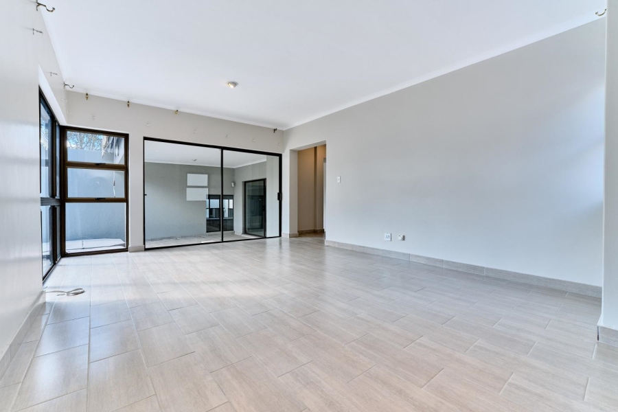 To Let 3 Bedroom Property for Rent in River Club Gauteng