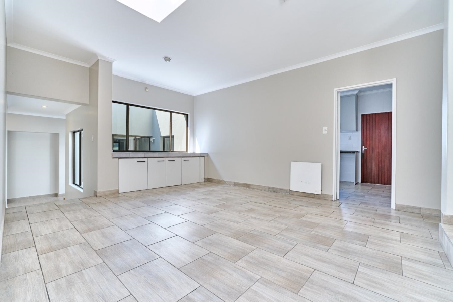 To Let 3 Bedroom Property for Rent in River Club Gauteng