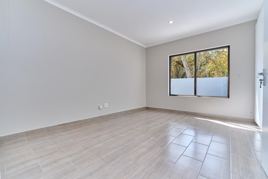 To Let 3 Bedroom Property for Rent in River Club Gauteng