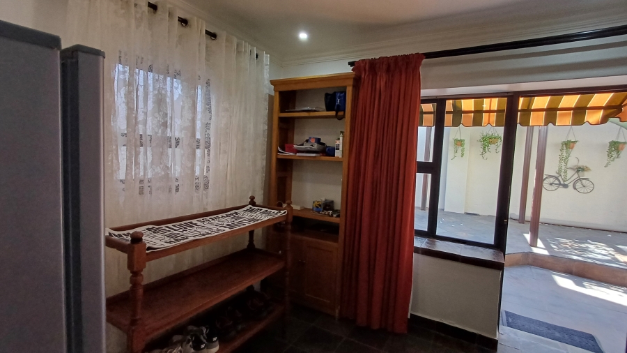 To Let 1 Bedroom Property for Rent in Sunninghill Gauteng