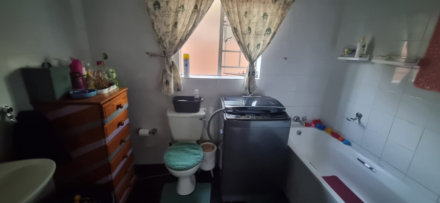 3 Bedroom Property for Sale in Kilner Park Gauteng