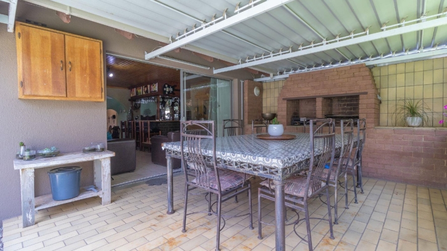 4 Bedroom Property for Sale in Brackenhurst Gauteng
