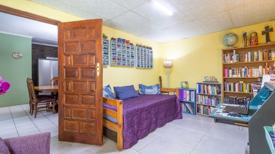 4 Bedroom Property for Sale in Brackenhurst Gauteng