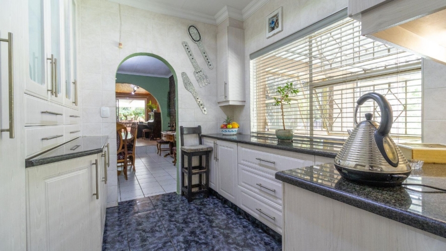 4 Bedroom Property for Sale in Brackenhurst Gauteng