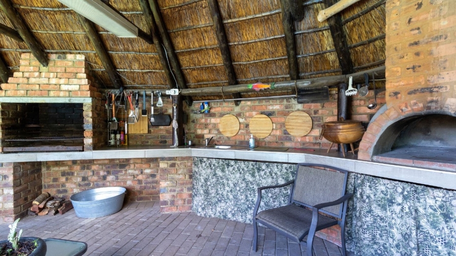 4 Bedroom Property for Sale in Brackenhurst Gauteng