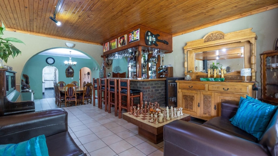4 Bedroom Property for Sale in Brackenhurst Gauteng