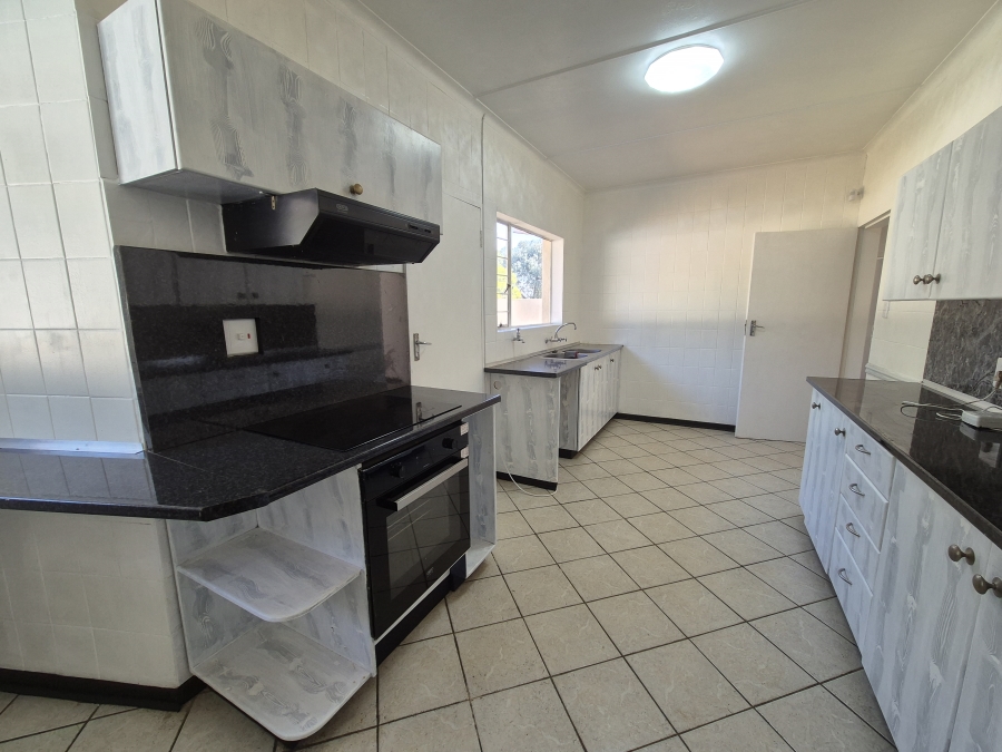 3 Bedroom Property for Sale in Harmelia Gauteng