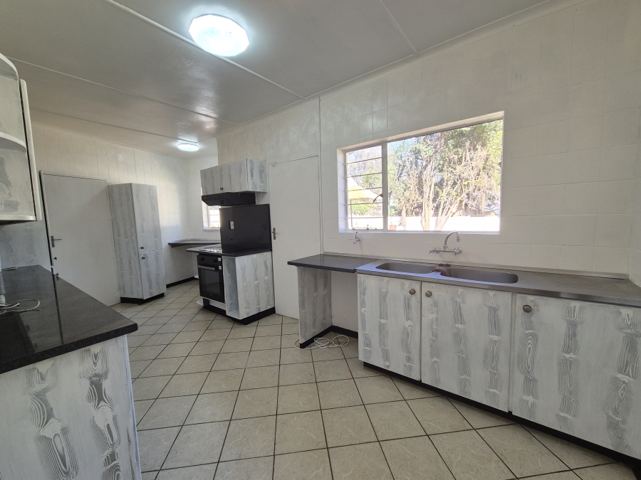 3 Bedroom Property for Sale in Harmelia Gauteng
