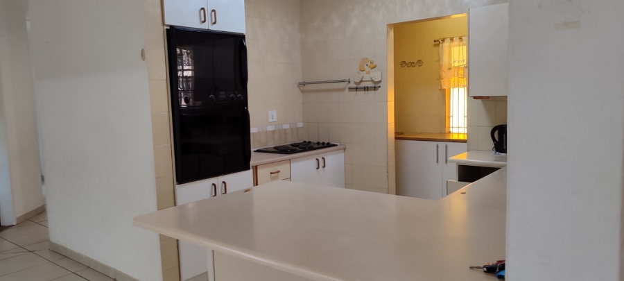 4 Bedroom Property for Sale in Eike Park Gauteng