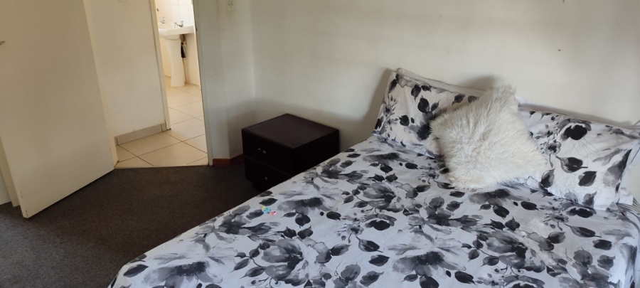 4 Bedroom Property for Sale in Eike Park Gauteng
