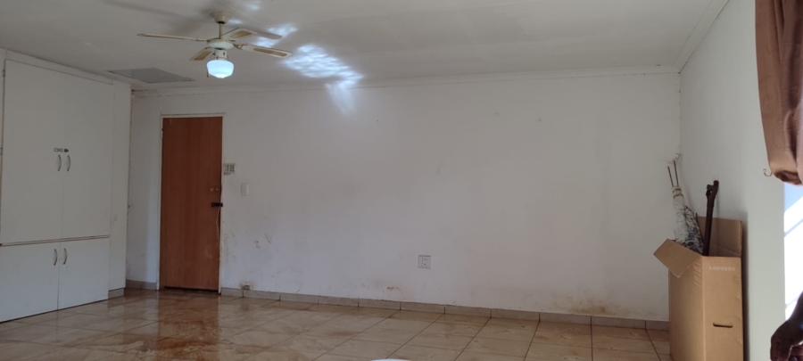 4 Bedroom Property for Sale in Eike Park Gauteng