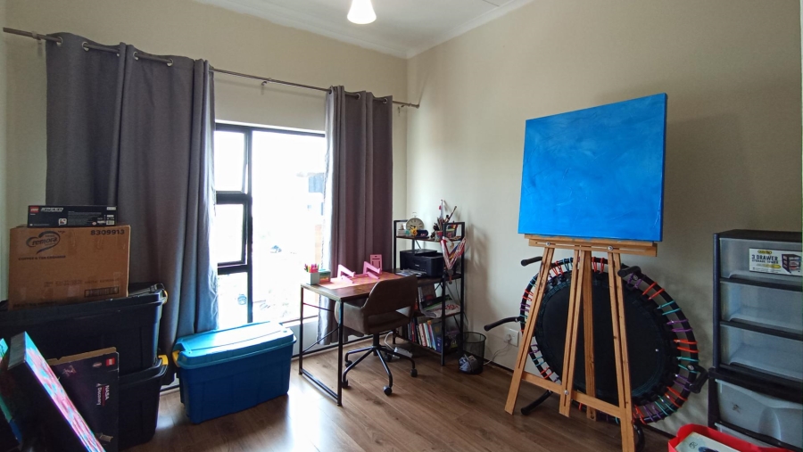 2 Bedroom Property for Sale in Greenstone Hill Gauteng
