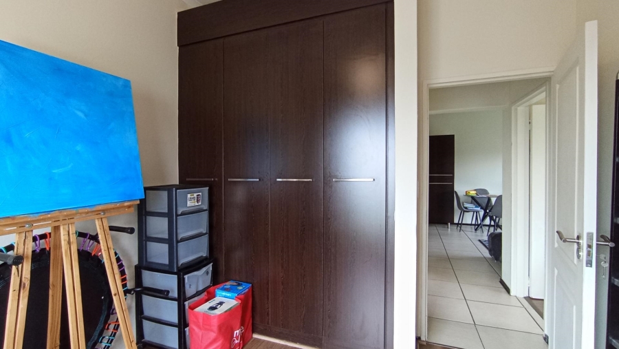 2 Bedroom Property for Sale in Greenstone Hill Gauteng