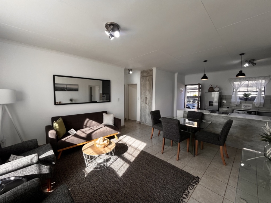 To Let 3 Bedroom Property for Rent in Monavoni Gauteng